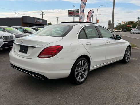 Used 2017 Mercedes-Benz C 300 4MATIC Sedan image 4