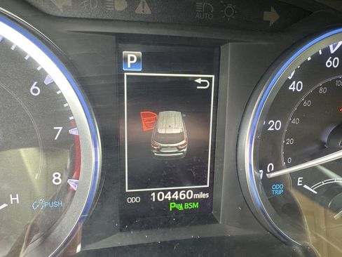 Used 2019 Toyota Highlander Limited image 18