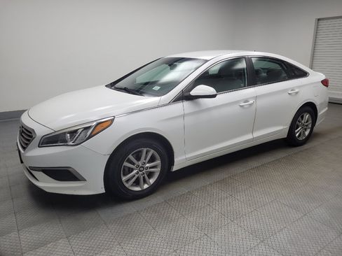 Used 2016 Hyundai Sonata SE FWD image 2