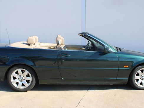 Used 2001 BMW 325Ci Convertible RWD image 4