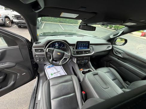 Used 2024 Chevrolet Suburban LT AWD/4WD image 26