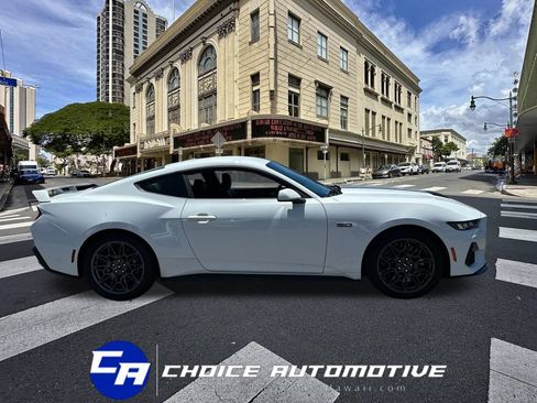 Used 2024 Ford Mustang GT Premium w/ GT Performance Package RWD image 9