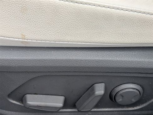 Used 2023 Hyundai Sonata Limited image 19