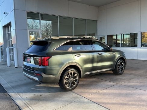 Used 2022 Kia Sorento SX Prestige w/ Rust Color Package image 22