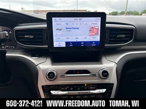 Used 2022 Ford Explorer XLT w/ Equipment Group 202A AWD/4WD image 21