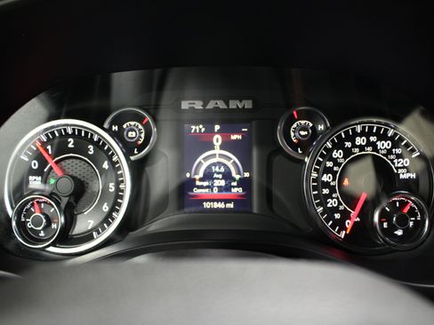 Used 2021 RAM 1500 Big Horn AWD/4WD image 13