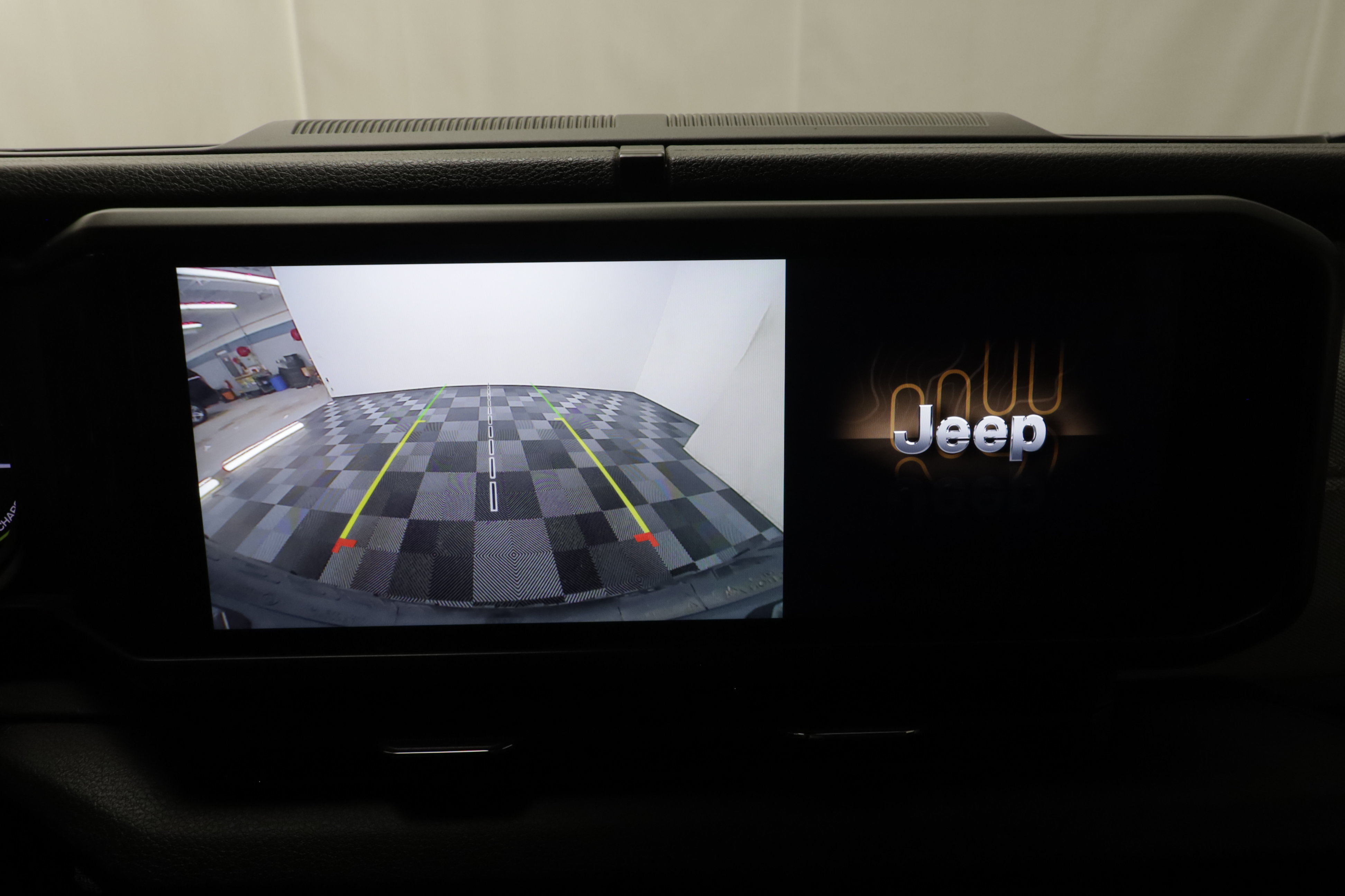 Used 2024 Jeep Wrangler Unlimited AWD/4WD image 10