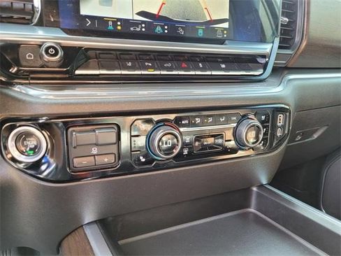 Certified 2024 Chevrolet Silverado 2500 High Country w/ Technology Package image 27