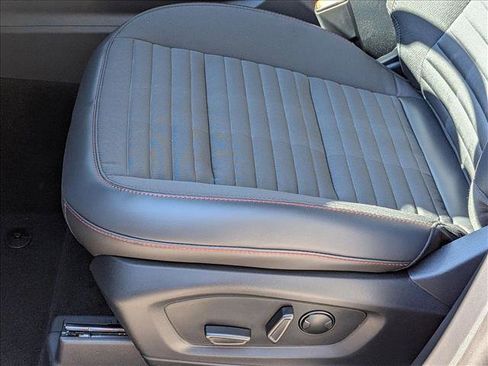 New 2026 Ford Explorer ST-Line image 4