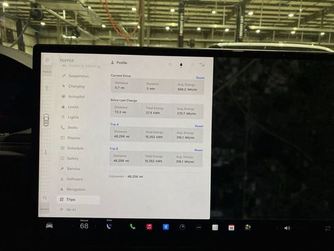 Used 2022 Tesla Model X image 12