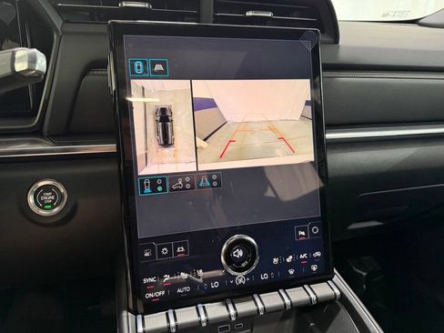 New 2026 GMC Terrain Elevation w/ Elevation Premium Package FWD image 19