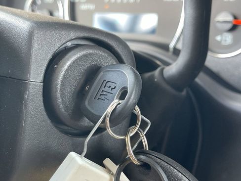 New 2025 GMC Savana 2500 w/ Driver Convenience Package image 17