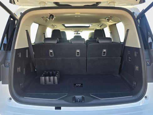 New 2026 INFINITI QX80 Luxe w/ Cargo Package AWD/4WD image 11