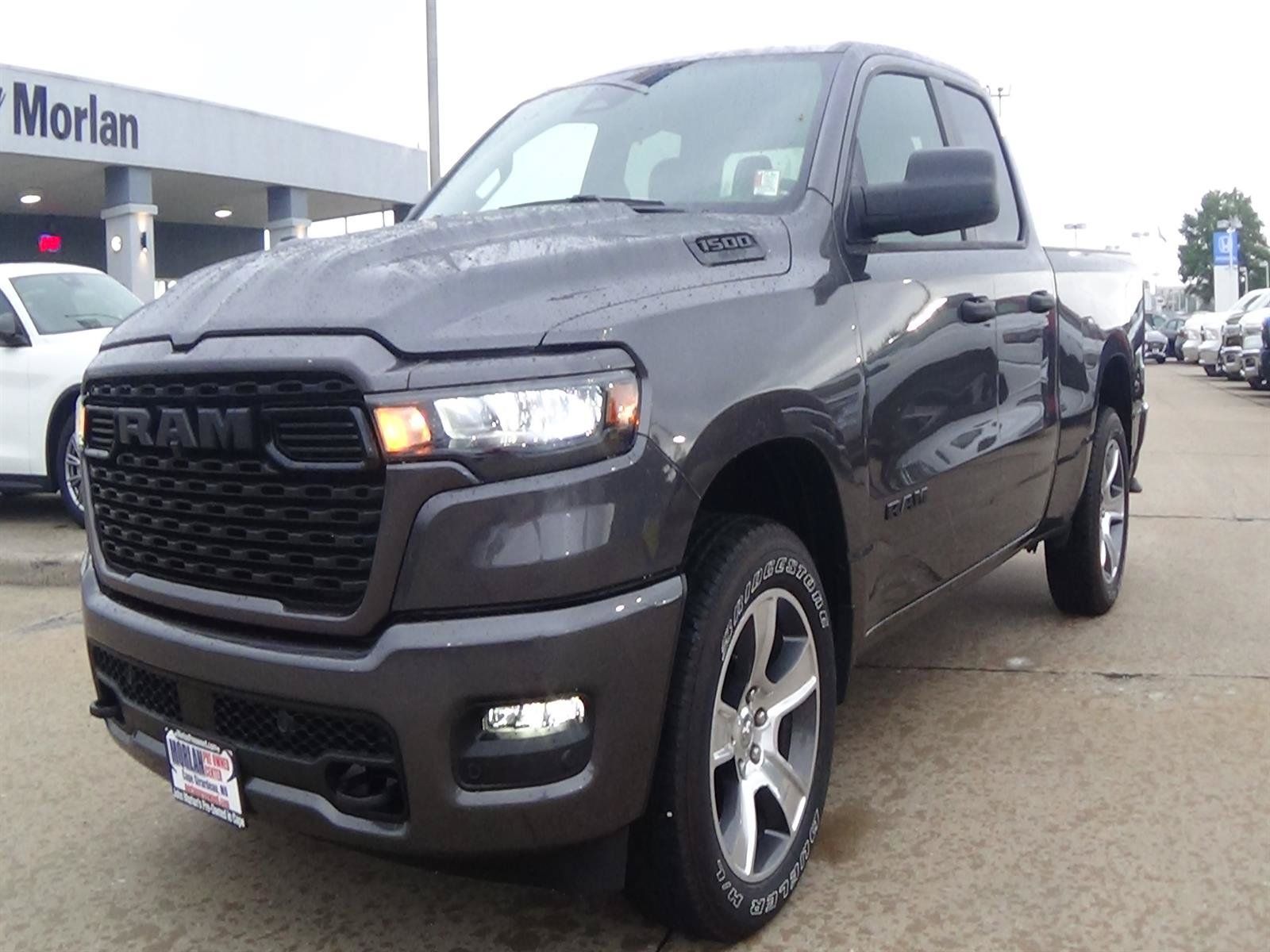 Used 2025 RAM 1500 Tradesman AWD/4WD image 2