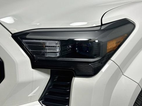 Used 2024 Toyota Tacoma SR RWD image 22