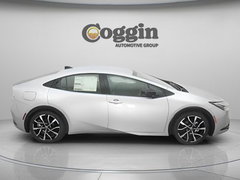 New 2026 Toyota Prius Plug-In Hybrid image 23