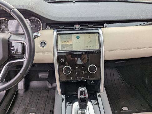 Used 2022 Land Rover Discovery Sport S image 17