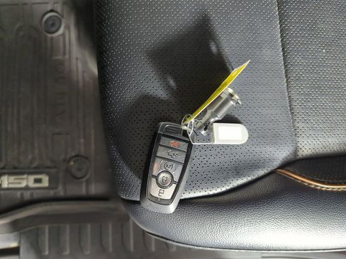 Used 2024 Ford F150 Lariat w/ FX4 Off-Road Package image 23