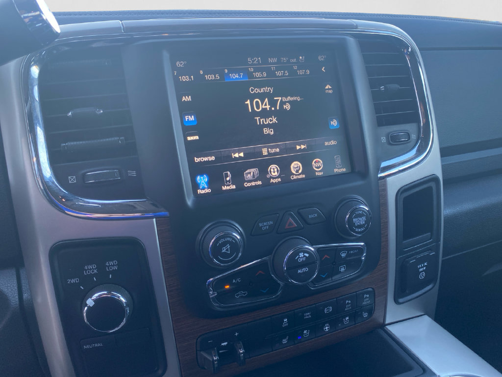 Used 2017 RAM 2500 Laramie AWD/4WD image 29