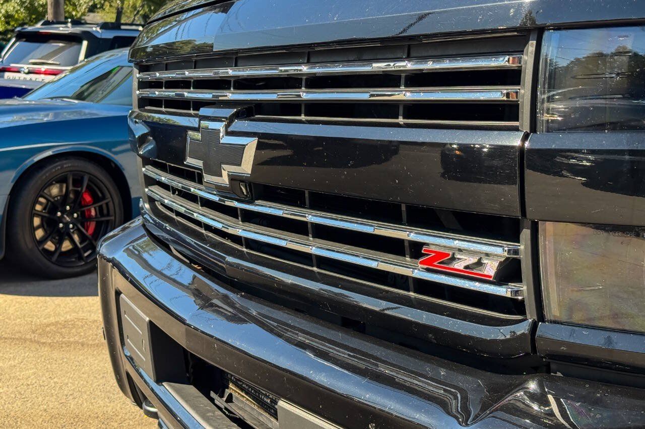 Used 2019 Chevrolet Silverado 2500 LTZ w/ Duramax Plus Package AWD/4WD image 9