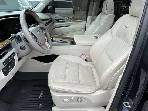 Used 2022 Cadillac Escalade Sport Platinum image 15