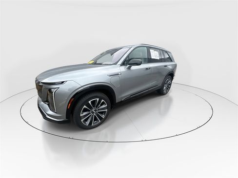 Used 2026 Cadillac Vistiq Sport image 4