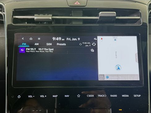 Used 2023 Hyundai Tucson Limited image 21