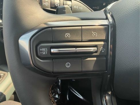 Used 2026 GMC Yukon XL AT4 AWD/4WD image 14