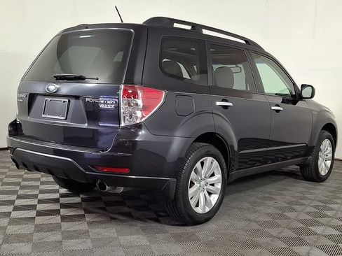 Used 2013 Subaru Forester 2.5X Premium w/ All-Weather Plus Pkg AWD/4WD image 8