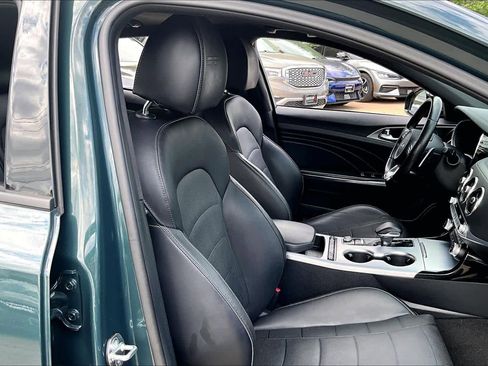 Used 2023 Kia Stinger GT2 image 9