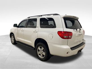 Used 2015 Toyota Sequoia SR5 w/ Premium Package AWD/4WD video 2
