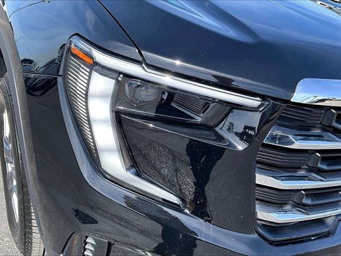 Used 2025 GMC Acadia Elevation image 27