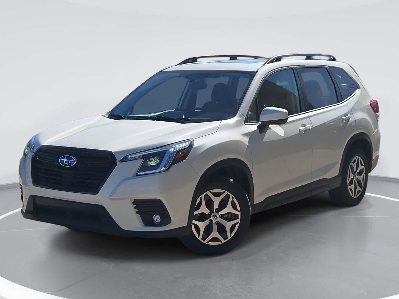 Used 2024 Subaru Forester Premium AWD/4WD image 1