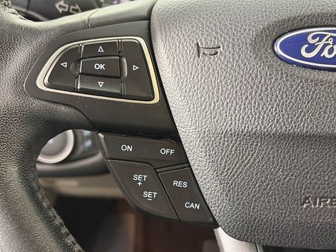Used 2018 Ford Escape SEL AWD/4WD image 17