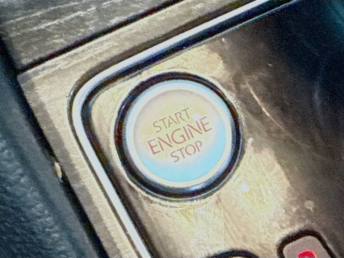 Used 2016 Volkswagen Passat 1.8T SE w/ Lighting Package image 21