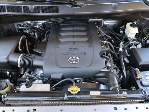 Used 2010 Toyota Sequoia Limited RWD image 31