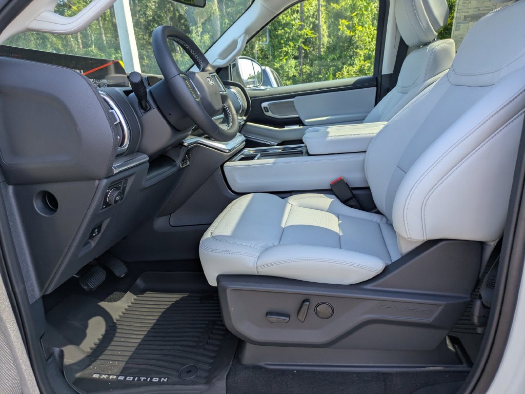 New 2027 Ford Expedition Max Platinum AWD/4WD image 16