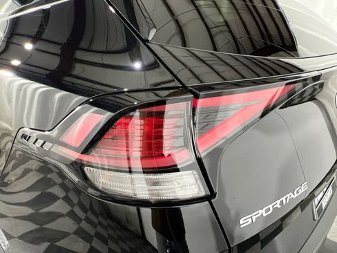 Used 2024 Kia Sportage X-Line w/ X-Line Premium Package image 16