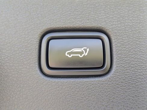 Certified 2025 Kia Sportage SX FWD image 17