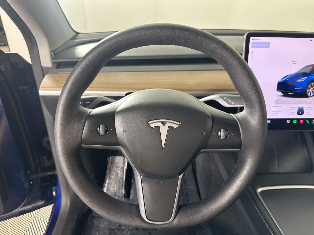 Used 2023 Tesla Model Y Long Range AWD/4WD image 25