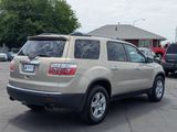 Used 2011 GMC Acadia SLE image 3