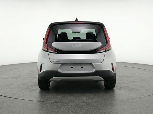 Used 2025 Kia Soul LX w/ LX Technology Package image 7