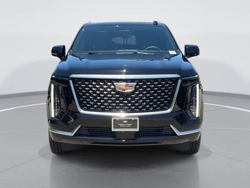Certified 2026 Cadillac Escalade ESV Luxury AWD/4WD image 2