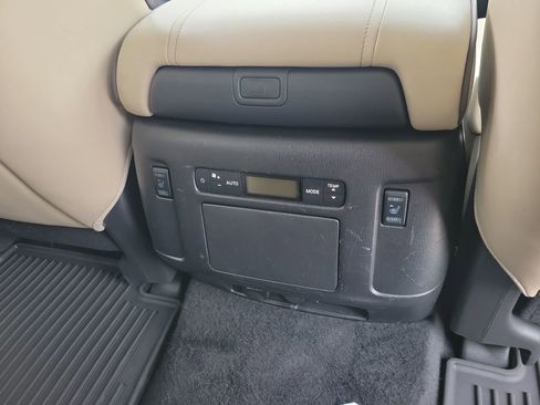 Used 2021 Nissan Armada Platinum w/ Captain's Chairs Package AWD/4WD image 38