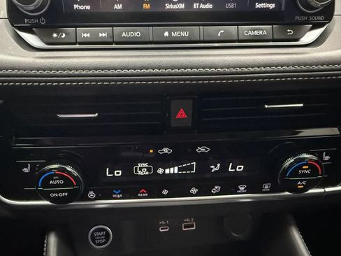 Used 2022 Nissan Rogue SL FWD image 19