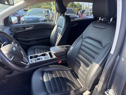 Certified 2022 Ford Edge SEL w/ Convenience Package AWD/4WD image 22