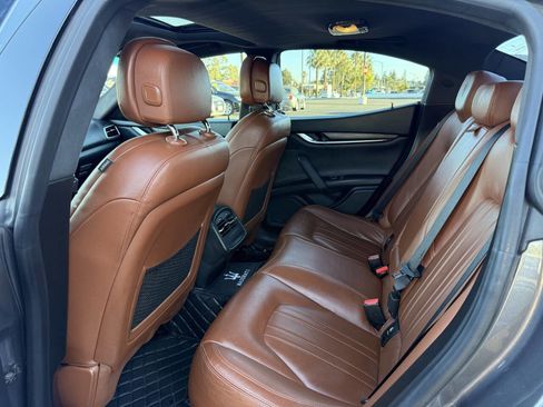 Used 2014 Maserati Ghibli image 11