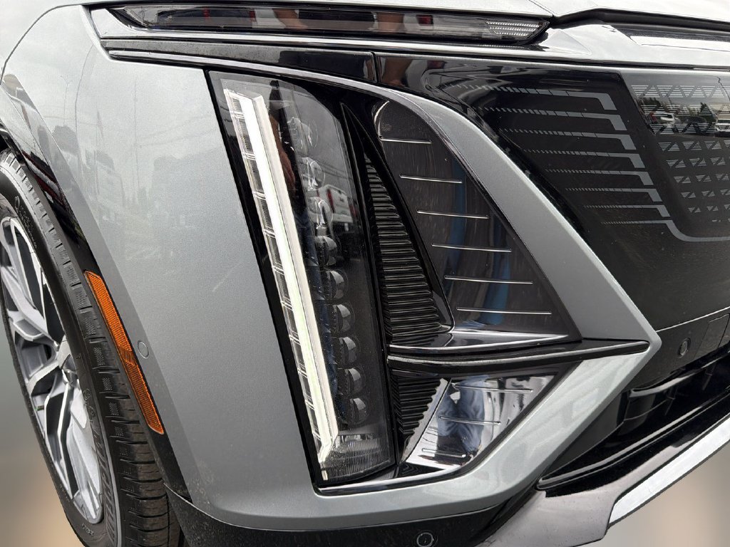 Certified 2024 Cadillac Lyriq Sport RWD image 11