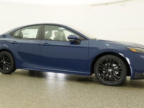 New 2026 Toyota Camry SE FWD image 28