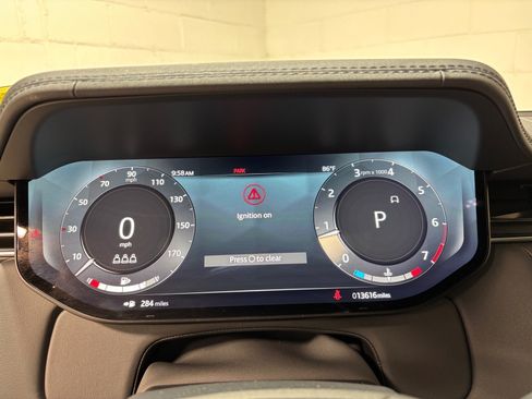 Used 2023 Land Rover Range Rover SE AWD/4WD image 18